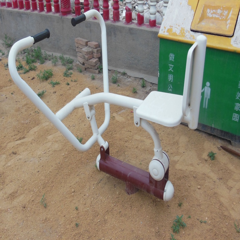 ボート漕ぎ器